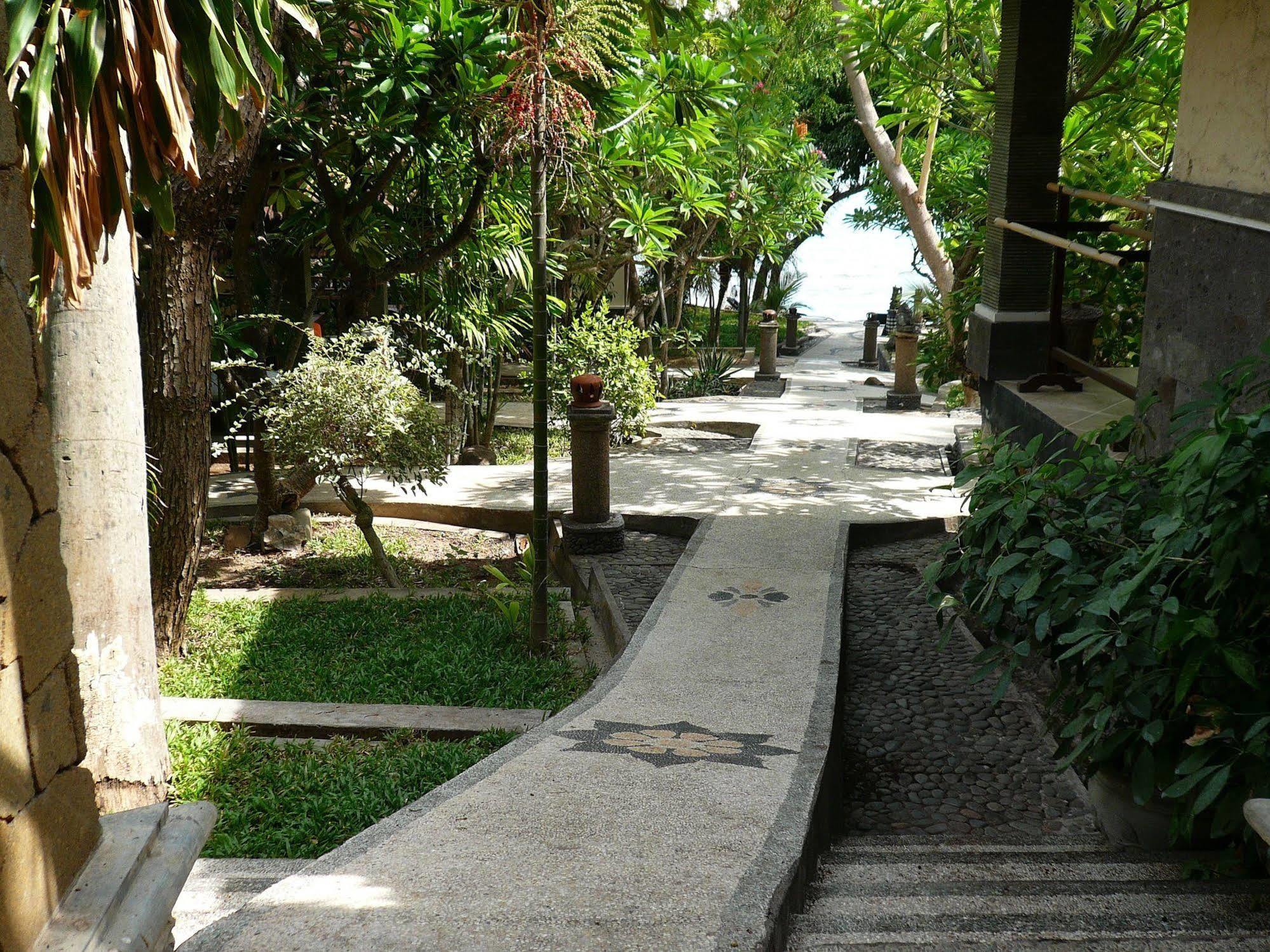 Wawa Wewe II Villas Amed  Exterior photo